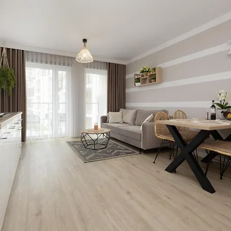 Amber Eleven Pba - Z Krytym Basenem - Aprent Apartment *
